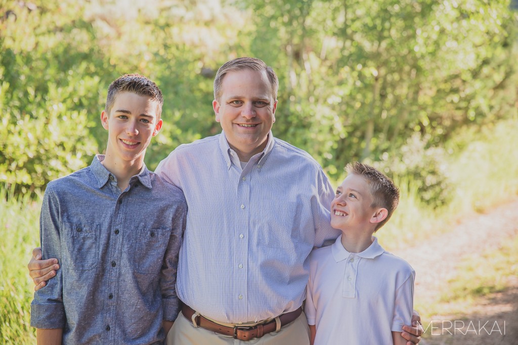 The Phillips Family at their Cabin – Boise Family Photographer – Merrakai